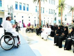 جامعة زايد ونادي دبي للمعاقين ينظمان «يوم التحدي»
